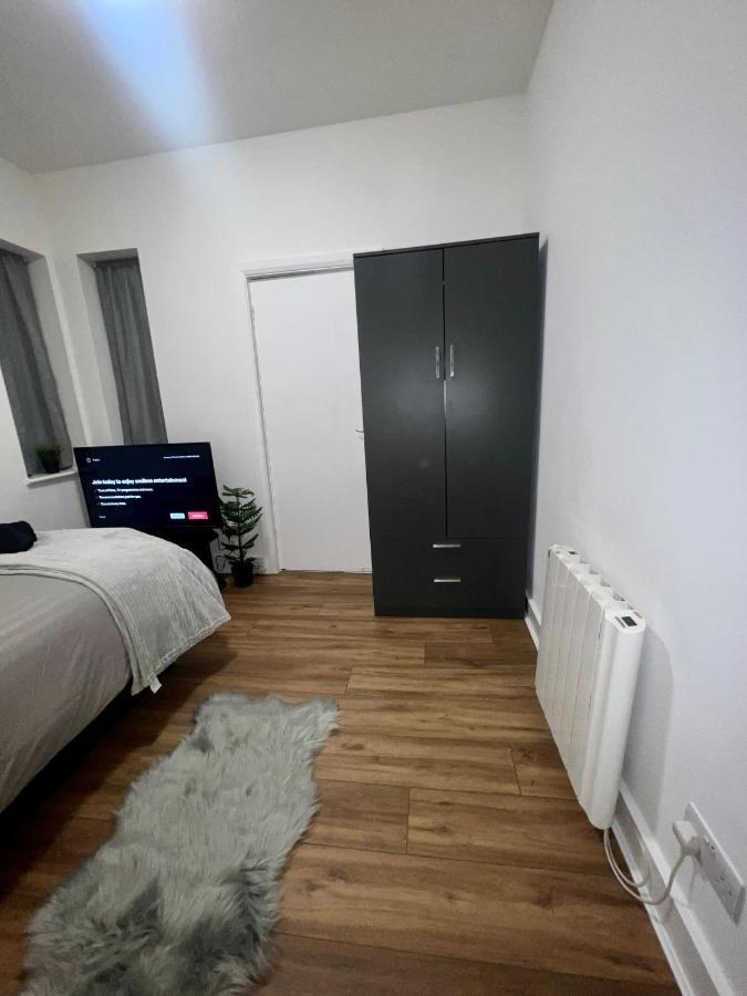 Leisure Studio Flat In Golders Green Londra Dış mekan fotoğraf